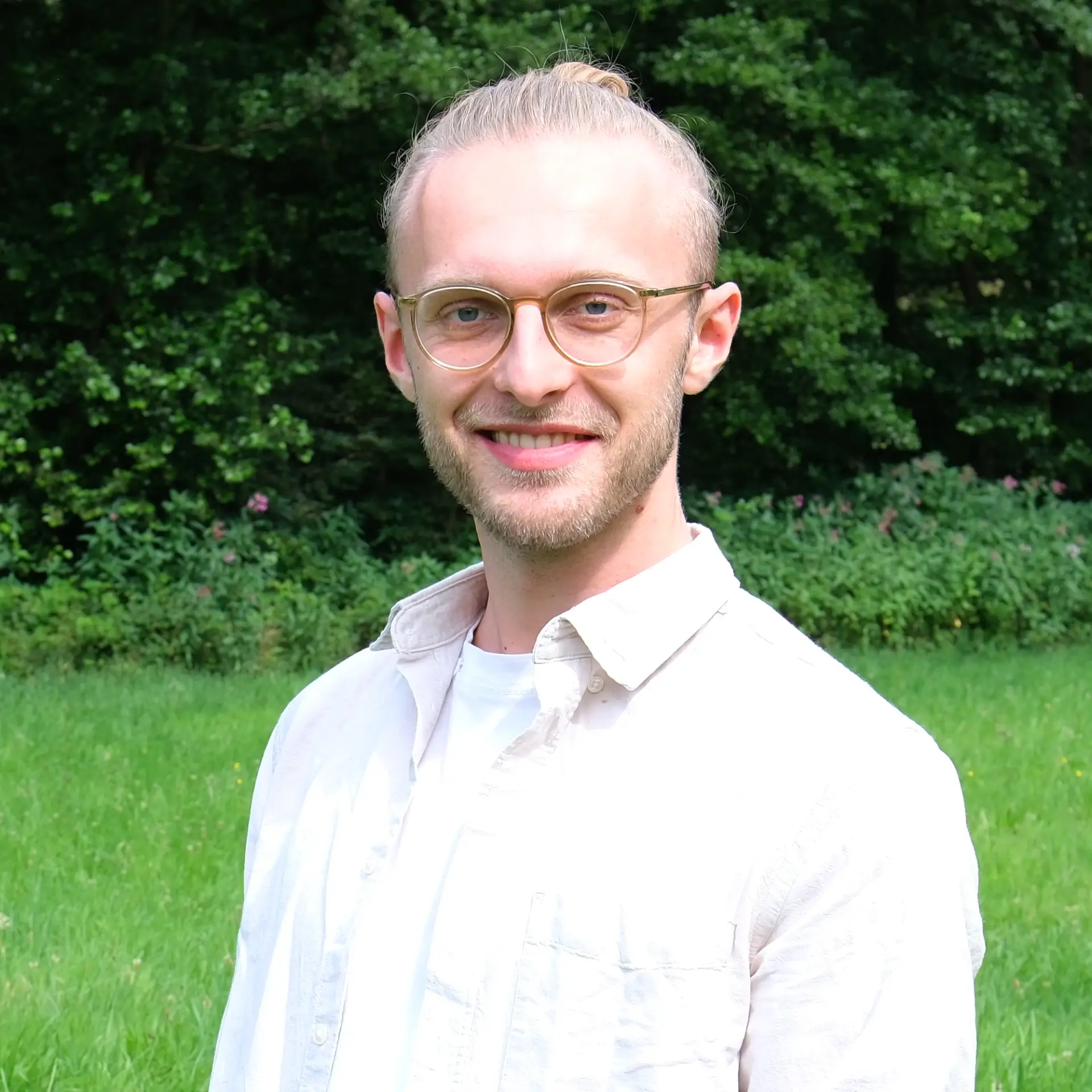 Julian Profil quadrat3 bearbeitet